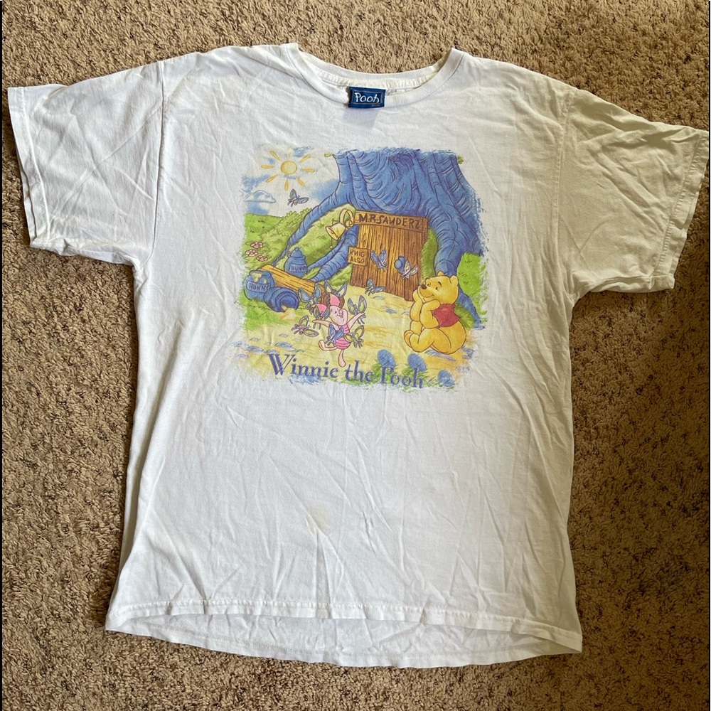 Unisex Winnie the Pooh T-Shirt (L)